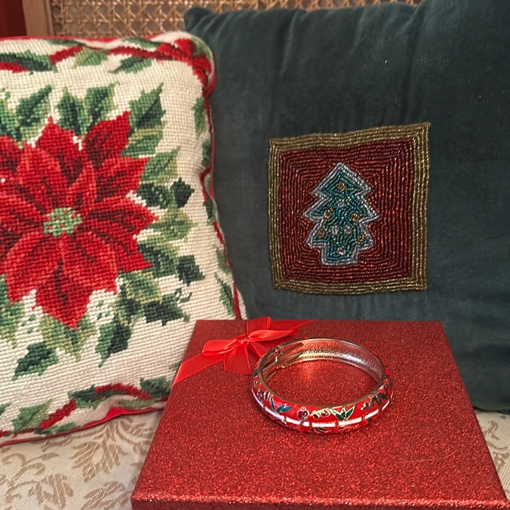 Vintage Liu Long Xing enamel bracelet.